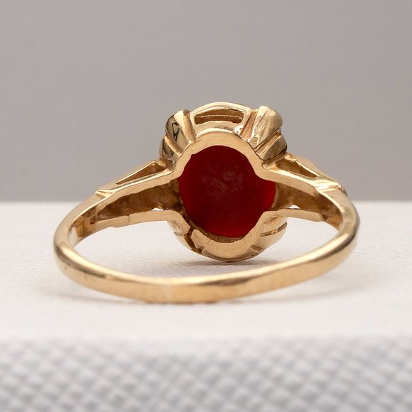 Vintage Red Coral 14K Yellow Gold Ring, Coral Gemstone Ring, Fine Jewelry Gift - Picture 6 of 8
